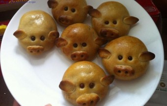 Cách làm bánh trung thu hình con heo dễ thương