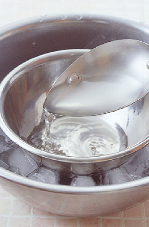 Cách làm bánh trung thu mát lạnh vị xoài và lê cực đơn giản tại nhà