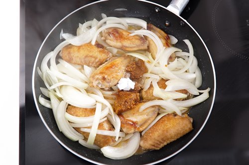 Cách làm bánh trung thu nhân trứng muối ngon như ngoài tiệm