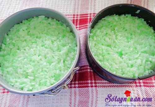 Cách làm bánh xôi lá dứa cho bữa sáng