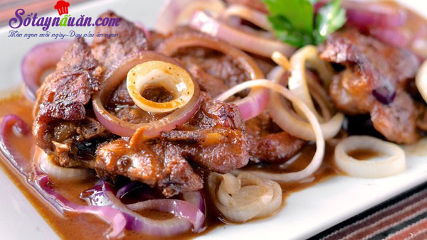 Cách làm beefsteak phiên bản Philippines nhìn là muốn ăn