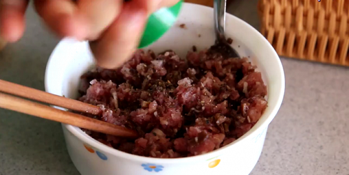 Cách làm bim bim khoai tây giòn tan, ăn cực đã chỉ trong 5 bước