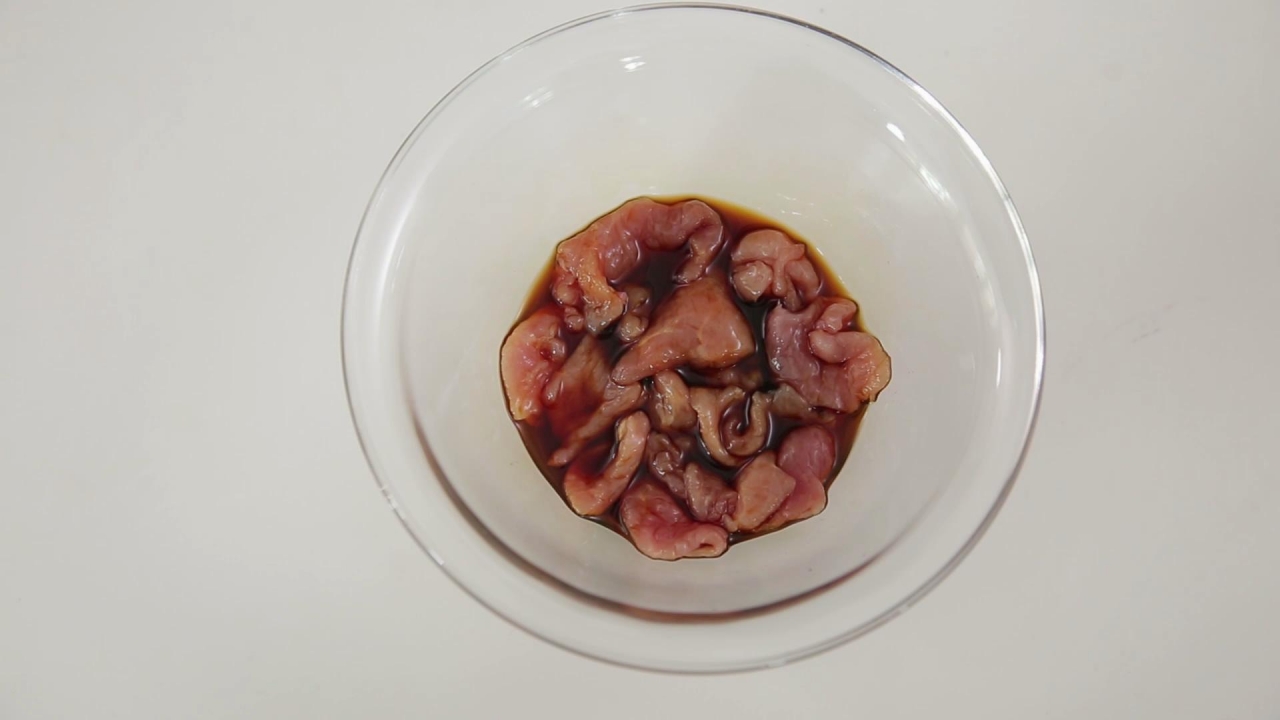 Cách làm bún bò giò heo tại nhà