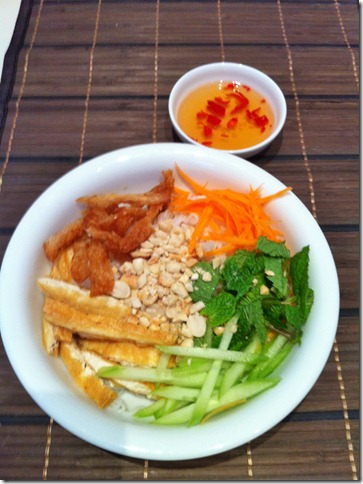 Cách làm bún trộn rau cải chay ngon hết sảy