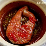 Cách làm cá hồi kho tộ ngon cơm ngày mưa