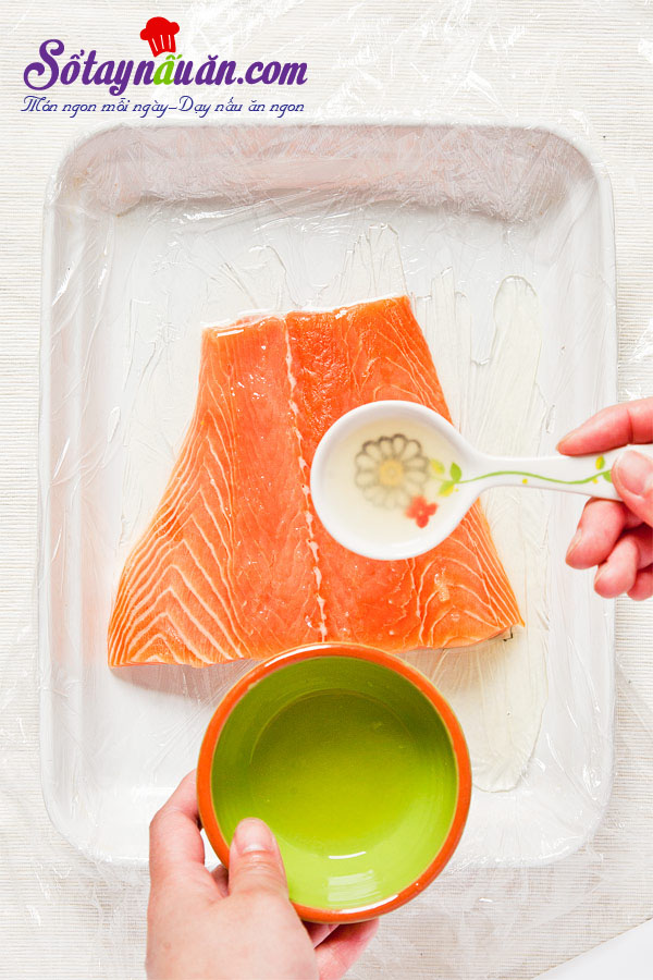 Cách làm cá hồi muối Gravlax ngon mê mẩn