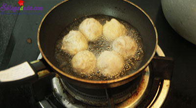 Cách làm cá viên phô mai đơn giản mà ngon