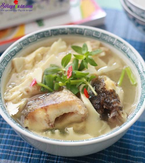 Cách làm canh cá nấu măng thơm ngon đúng điệu