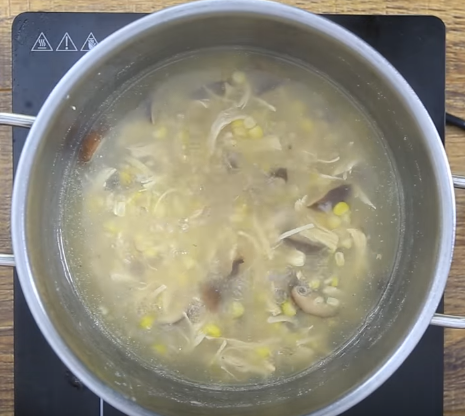 Cách làm cánh gà chiên giòn sốt trứng muối đậm đà cực hao cơm