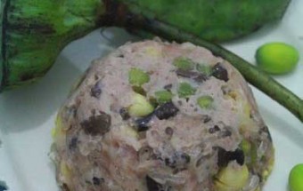 Cách làm chả sen thơm ngon tròn vị