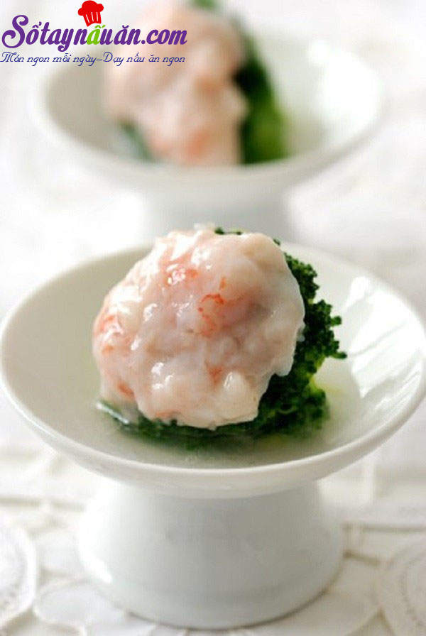 Cách làm chả tôm hấp bông cải kiểu Trung Hoa