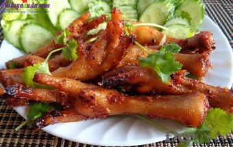 Cách làm chân gà nướng sa tế ngon tuyệt