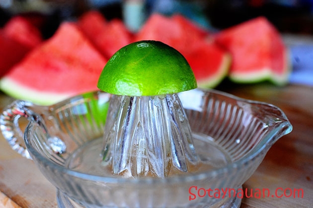 Cách làm chanh tuyết dưa hấu mát lạnh cho ngày hè