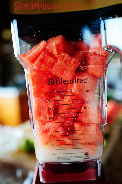 Cách làm chanh tuyết dưa hấu mát lạnh cho ngày hè