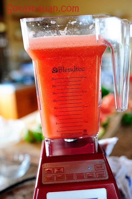 Cách làm chanh tuyết dưa hấu mát lạnh cho ngày hè