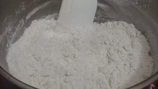 Cách làm chè củ năng trái dừa giải nhiệt ngày hè