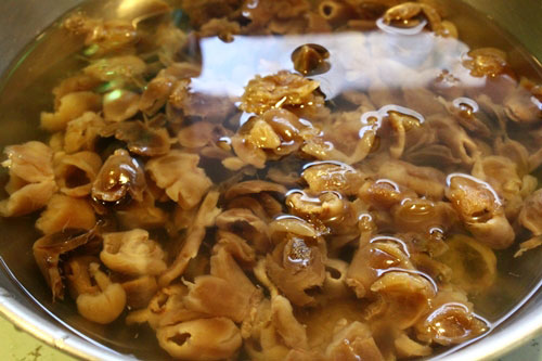 Cách làm chè rau câu và nhãn khô