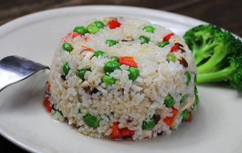 Cách làm cơm chiên chay chỉ trong 10 phút