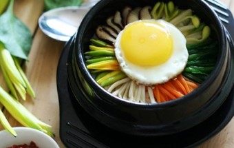 Cách làm cơm trộn Hàn Quốc cực ngon