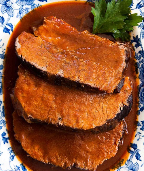 Cách làm đá bào dâu tây mát lạnh đón hè