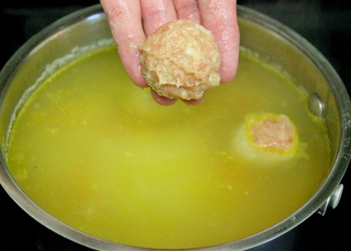 Cách làm đá trái cây mát lạnh, đầy màu sắc, giải nhiệt cực đã