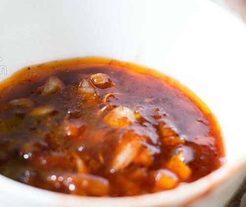 Cách làm đậu nhồi tôm thịt sốt cà chua đơn giản mà ngon mê mẩn