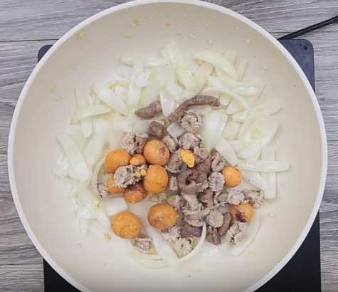 Cách làm gà bọc chips lạ miệng, thơm nức mũi