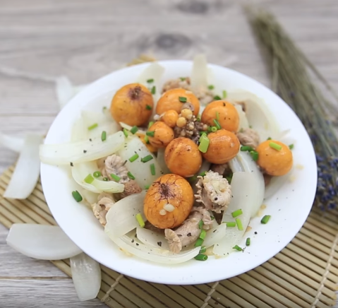 Cách làm gà bọc chips lạ miệng, thơm nức mũi