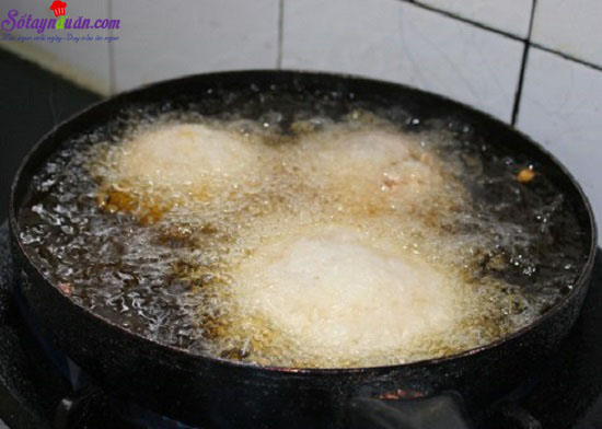 Cách làm gà bọc xôi chiên siêu hấp dẫn