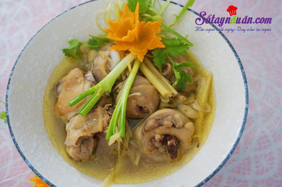 Cách làm gà hầm sả quyến rũ cả nhà