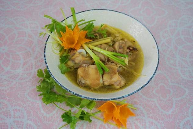 Cách làm Gà hầm sả thơm ngon mới lạ