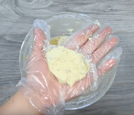 Cách làm gà hấp muối giữ được vị ngọt và tăng thêm hương vị thơm ngon đậm đà