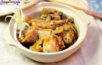 Cách làm gà nấu kim chi ngon miễn chê