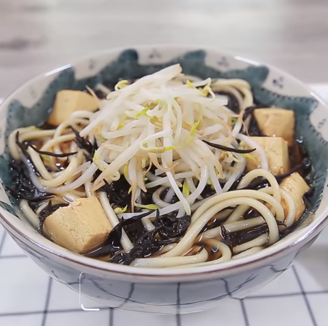 Cách làm gà nướng muối ớt xiên que sốt chanh ngon đậm đà khó cưỡng