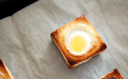 Cách làm gà quay mật ong thơm lừng góc bếp