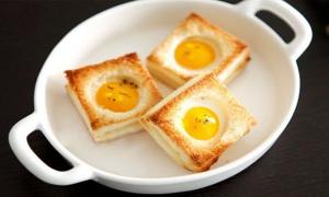 Cách làm gà quay mật ong thơm lừng góc bếp