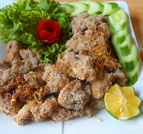 Cách làm gà rang muối – Hấp dẫn trên từng miếng ăn