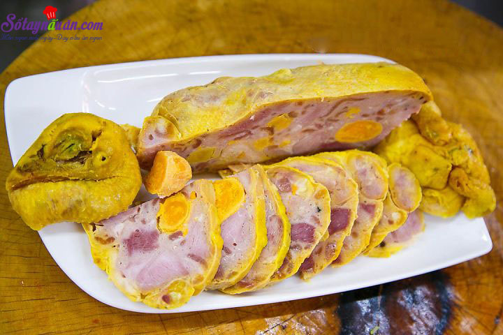 Cách làm gà rút xương nhồi jambon ngon chảy nước miếng
