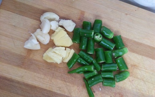 Cách làm gà sốt chua ngọt ngon miễn chê