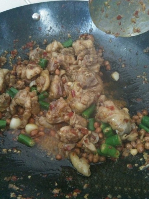 Cách làm gà sốt chua ngọt ngon miễn chê