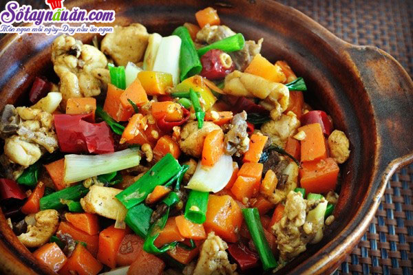 Cách làm gà xào kiểu Thái cực kỳ hấp dẫn