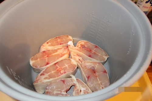 Cách làm gà xào lăn đơn giản mà ngon bất ngờ