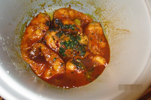 Cách làm gà xào lăn đơn giản mà ngon bất ngờ