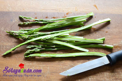 Cách làm gỏi cuốn chấm sốt bơ đậu phộng ngon mê mẩn