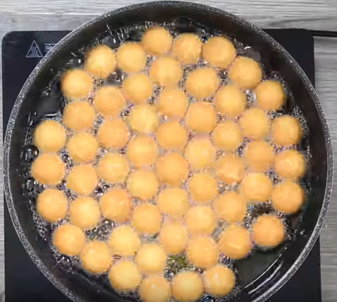 Cách làm gỏi gà hoa chuối ngọt mát giòn ngon