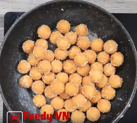 Cách làm gỏi gà hoa chuối ngọt mát giòn ngon