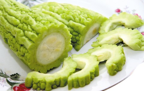 Cách làm gỏi mực khổ qua