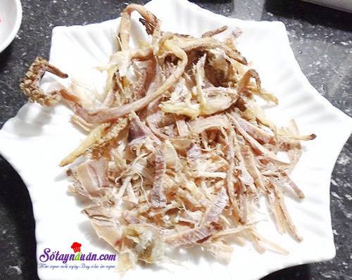 Cách làm gỏi xoài mực khô lạ miệng mà ngon