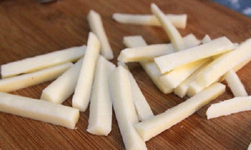 Cách làm hoành thánh dâu tây lạ miệng ngon ngất ngây