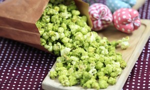 Cách làm kem chuối dừa đậu phộng thơm bùi, ăn cực ngon mà không cần máy